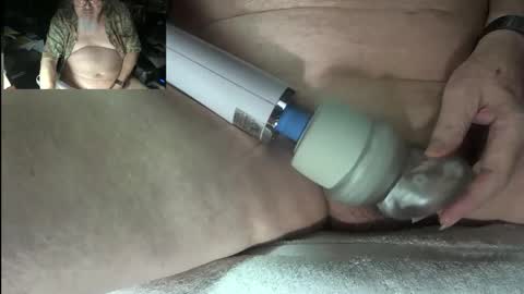 Snapshot of latexblade chatting on November 17, 3:45 am Latexblade online show from November 17, 3:45 am