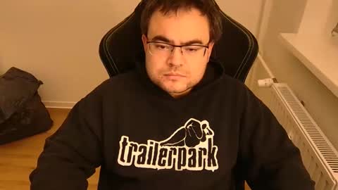 latexboy893 online show from February 22, 11:14 pm