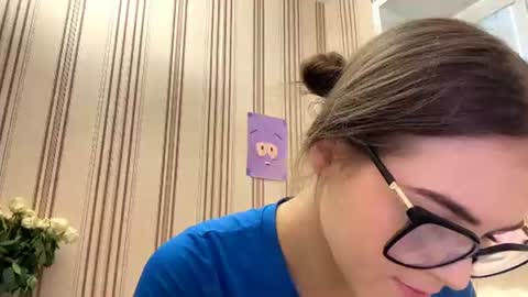 Snapshot of latiapetosa chatting on July 2, 5:19 pm Mia online show from July 2, 5:19 pm