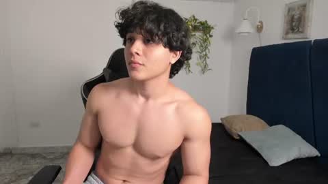 latin_beastx online show from June 15, 8:22 pm