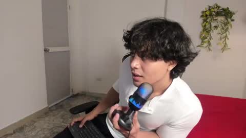 latin_beastx online show from June 18, 8:24 pm