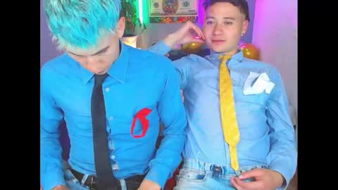 Snapshot of latin_boysxxx_ chatting on October 16, 4:02 am latin_boysxxx_ online show from October 16, 4:02 am