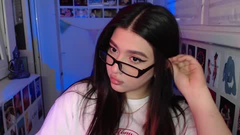 Snapshot of latina_mia chatting on January 12, 5:24 am miiiiiiaaaa online show from January 12, 5:24 am