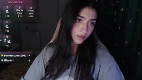 Snapshot of latina_mia chatting on July 7, 7:23 am miiiiiiaaaa online show from July 7, 7:23 am