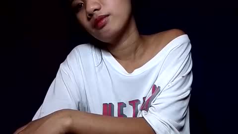 Snapshot of latina_shaine chatting on June 9, 12:00 am latina_shaine online show from June 9, 12:00 am