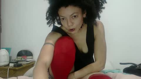 Snapshot of latinadreamy chatting on January 22, 12:38 am Latinacoka online show from January 22, 12:38 am