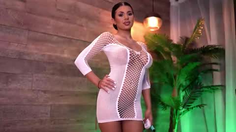 Latina online show from September 19, 5:02 pm