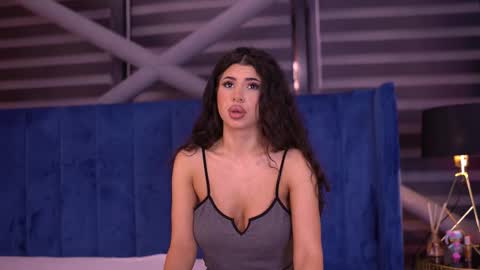 Latina online show from January 8, 7:05 pm