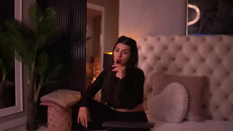 Latina online show from March 14, 5:51 pm