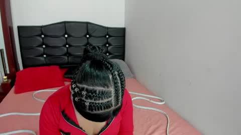 Snapshot of latinaqueen023 chatting on May 30, 3:31 pm Luna online show from May 30, 3:31 pm