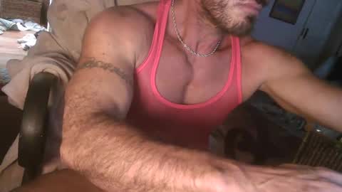 Snapshot of latinbikestud chatting on February 5, 8:46 pm latinbikestud online show from February 5, 8:46 pm