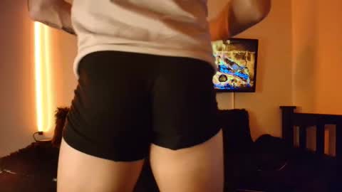 Snapshot of latinboyvip_ chatting on April 30, 5:36 am LatinBoyVIP Colombian online show from April 30, 5:36 am