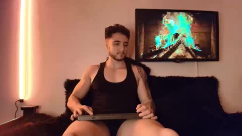 Snapshot of latinboyvip_ chatting on May 4, 2:24 pm LatinBoyVIP Colombian online show from May 4, 2:24 pm