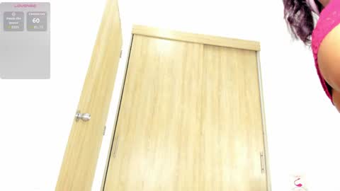 latinebonyts online show from April 21, 10:01 pm