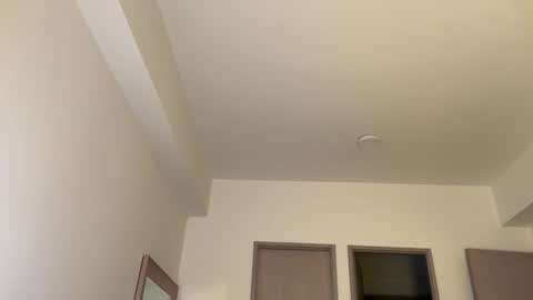 Hi -  online show from October 30, 7:43 am