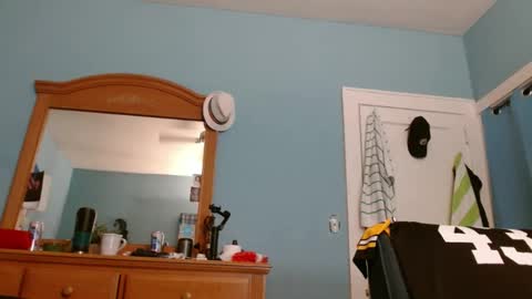 Chris online show from September 21, 5:09 am