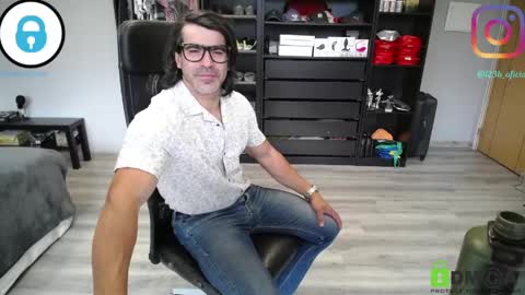 sam online show from April 12, 11:04 am