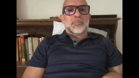 Snapshot of latino_to20 chatting on June 6, 7:29 pm latino_to20 online show from June 6, 7:29 pm