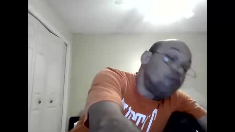 latinoinfla online show from December 8, 9:19 pm