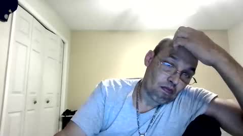 latinoinfla online show from April 19, 12:43 am