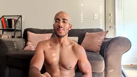 latinomixedbbc online show from November 10, 3:00 pm