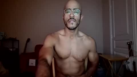 Snapshot of latinomixedbbc chatting on February 28, 6:25 am latinomixedbbc online show from February 28, 6:25 am