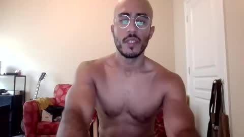 Snapshot of latinomixedbbc chatting on March 2, 4:25 pm latinomixedbbc online show from March 2, 4:25 pm