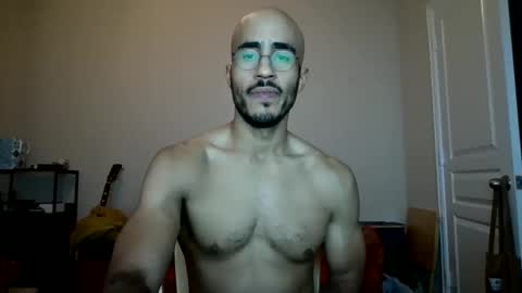 Snapshot of latinomixedbbc chatting on March 6, 6:21 am latinomixedbbc online show from March 6, 6:21 am