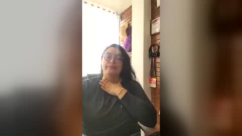 Snapshot of latinwishes chatting on July 15, 8:03 pm Julieta online show from July 15, 8:03 pm