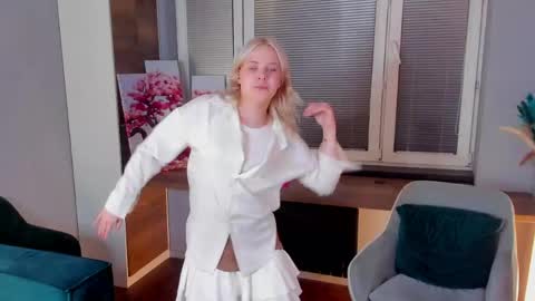 Kate online show from May 10, 7:19 pm