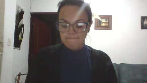 Snapshot of lau16310 chatting on February 15, 1:57 am Laura online show from February 15, 1:57 am