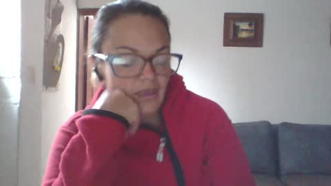 Snapshot of lau16310 chatting on February 16, 1:18 pm Laura online show from February 16, 1:18 pm