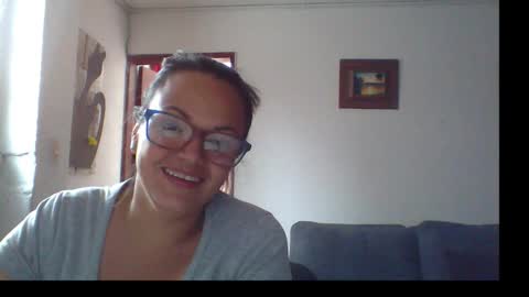 Snapshot of lau16310 chatting on March 3, 6:25 pm Laura online show from March 3, 6:25 pm