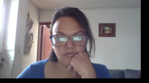 Snapshot of lau16310 chatting on May 26, 2:13 pm Laura online show from May 26, 2:13 pm