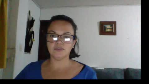 Snapshot of lau16310 chatting on May 27, 5:04 am Laura online show from May 27, 5:04 am