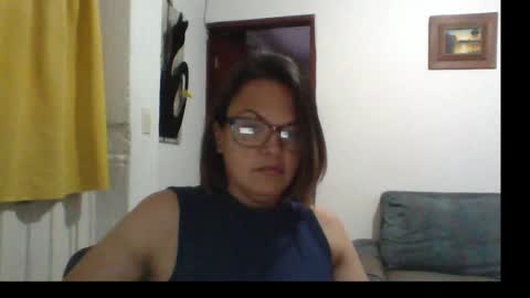 Snapshot of lau16310 chatting on May 31, 10:55 pm Laura online show from May 31, 10:55 pm