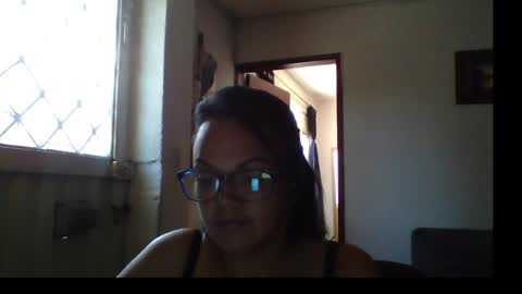 Snapshot of lau16310 chatting on June 1, 6:42 pm Laura online show from June 1, 6:42 pm