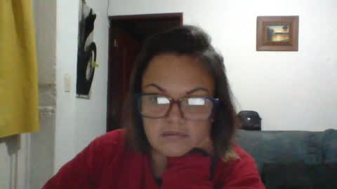 Snapshot of lau16310 chatting on June 7, 2:05 am Laura online show from June 7, 2:05 am