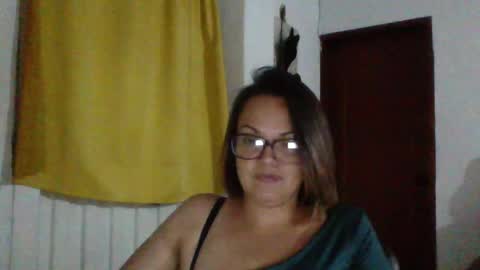 Snapshot of lau16310 chatting on June 11, 12:32 am Laura online show from June 11, 12:32 am