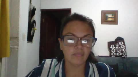 Snapshot of lau16310 chatting on June 13, 2:53 am Laura online show from June 13, 2:53 am