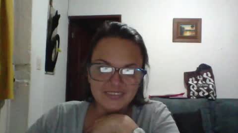 Snapshot of lau16310 chatting on June 14, 1:25 am Laura online show from June 14, 1:25 am
