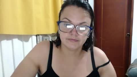 Snapshot of lau16310 chatting on July 21, 11:01 am Laura online show from July 21, 11:01 am