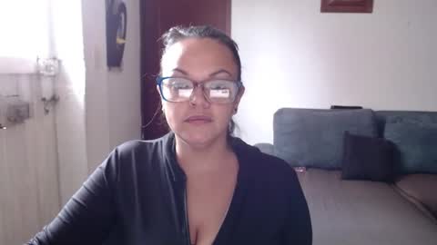 Snapshot of lau16310 chatting on July 23, 2:26 pm Laura online show from July 23, 2:26 pm