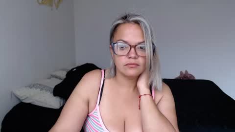 Snapshot of lau16310 chatting on July 26, 2:13 pm Laura online show from July 26, 2:13 pm