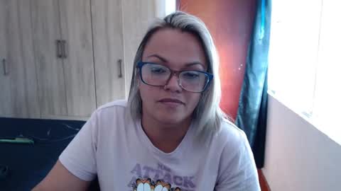 Snapshot of lau16310 chatting on July 29, 2:48 pm Laura online show from July 29, 2:48 pm