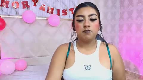 laulin_tay online show from February 17, 3:36 am