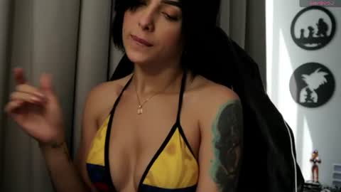 Snapshot of laura_1princesss chatting on June 11, 3:54 pm nathy online show from June 11, 3:54 pm