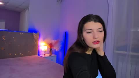 Laura online show from March 12, 5:57 am