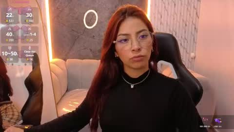 Snapshot of laura_b_ chatting on May 2, 3:22 am laura_b_ online show from May 2, 3:22 am