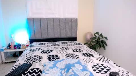 LAURA online show from January 19, 2:43 pm